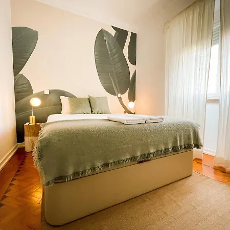 Pascoal - Lovely In The Heart Of * Lisboa